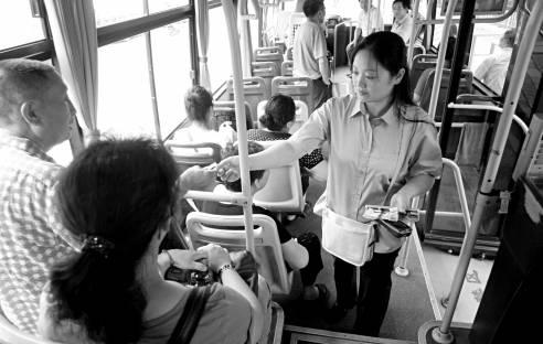 花了钱土成狗,被大牌们的17年新款丑哭了!