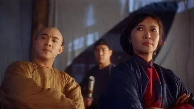 她齐名张国荣,狠甩谢霆锋老爸,前夫风流成性,如今70岁