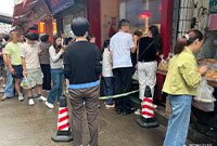 蓬莱菜场人太多了