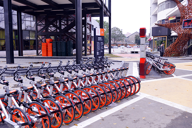 摩拜单车宁波首个推荐停车点正式落成