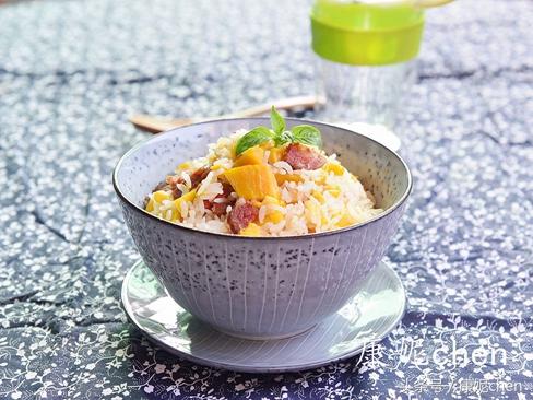 早起几分钟给上学的孩子准备一份午餐,简单却