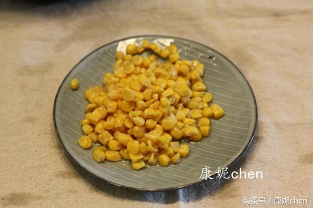 早起几分钟给上学的孩子准备一份午餐,简单却