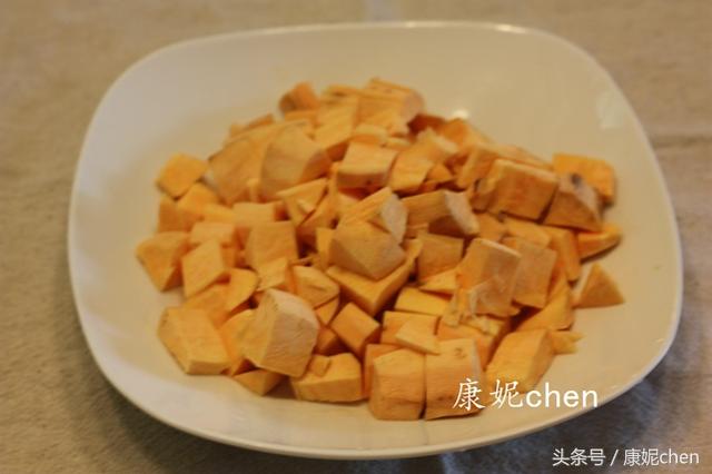 早起几分钟给上学的孩子准备一份午餐,简单却