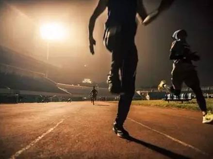 宁波一男子夜跑突然昏倒,送医院时深度昏迷,脏器衰竭!