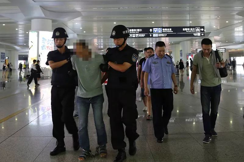 好爸爸、好丈夫竟然是余姚15年前的杀人逃犯,