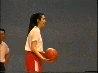 王祖贤与李宁打篮球套路深 网友:女神真会玩!