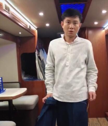 33岁文章近照曝光 发福变胖头发也掉了不少