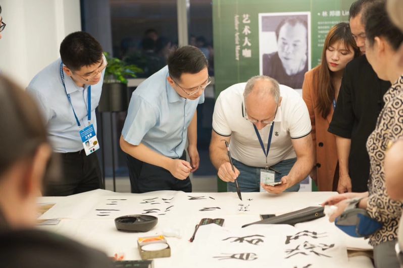 从三江口之巅走向世界,宁波国际美食与艺术交