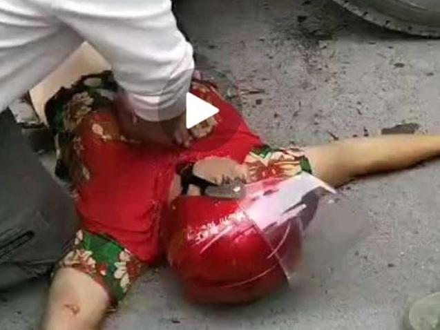 中年妇女骑电瓶车带外孙女被轧,又是大货车闯的祸