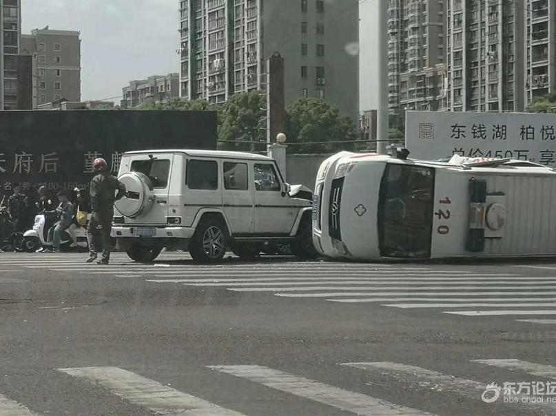 喂,120吗?我是120,快给我派两辆120来