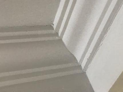 几百万的房子,被装修公司装废了。看看这质量
