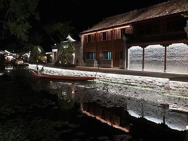 先睹为快!夜游韩岭老街,流光溢彩!