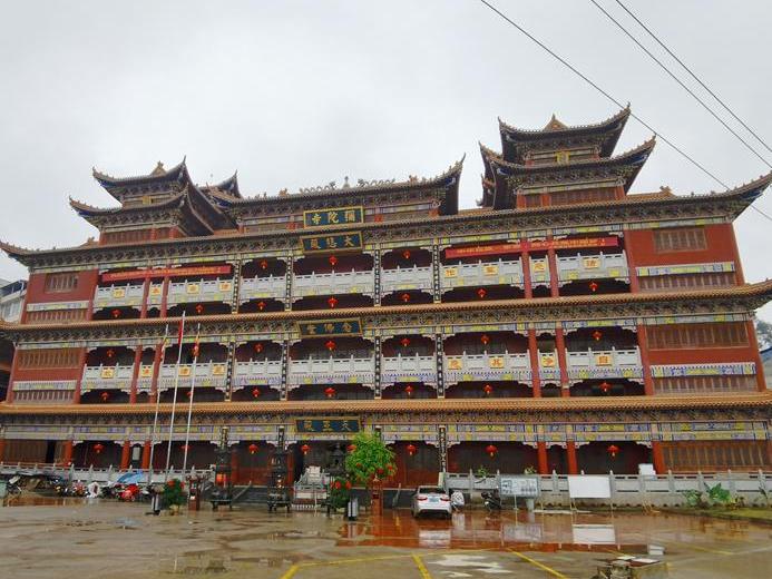 感受壮观的瑶族寺院!太有特色啦!