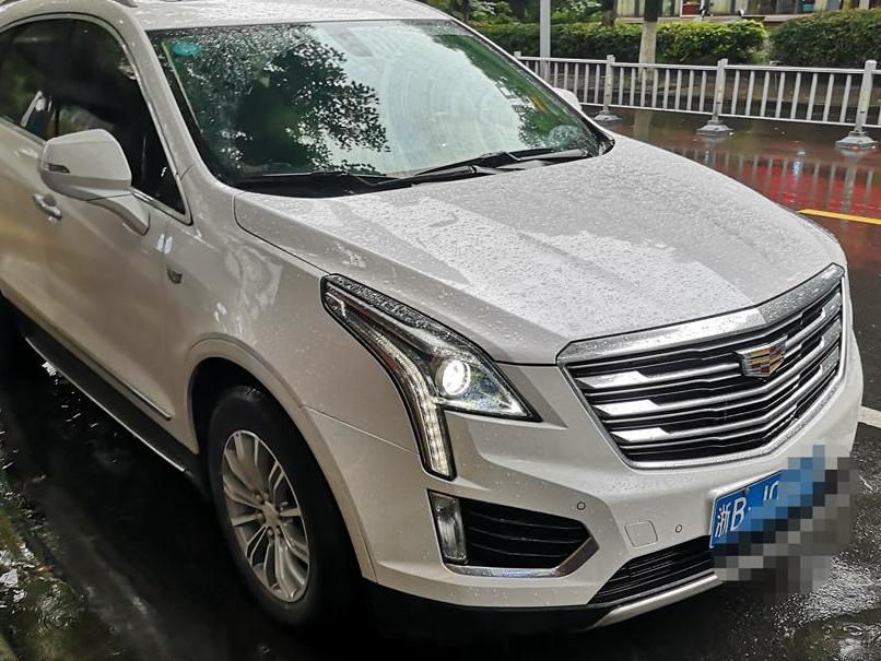 坐标青林湾车站,下雨天这个女司机让我感到太无语