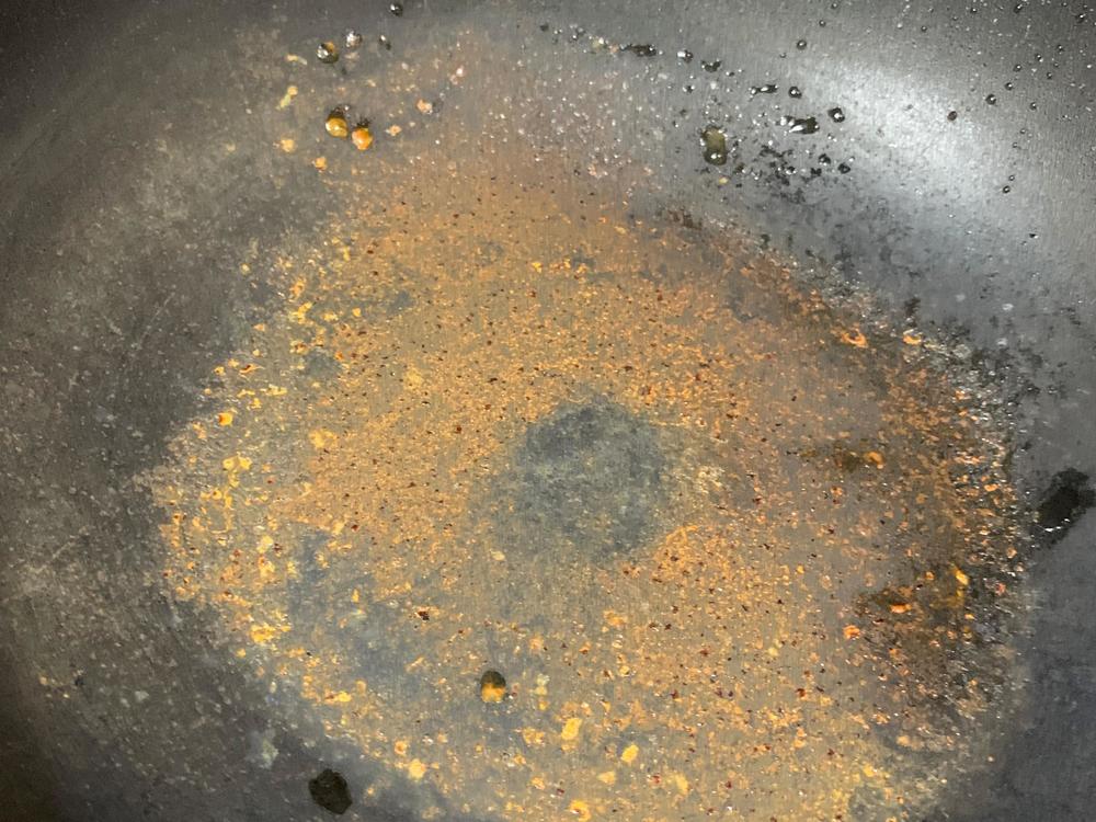 家里铁锅老是生锈,用尽各种办法没啥用!舍不得扔