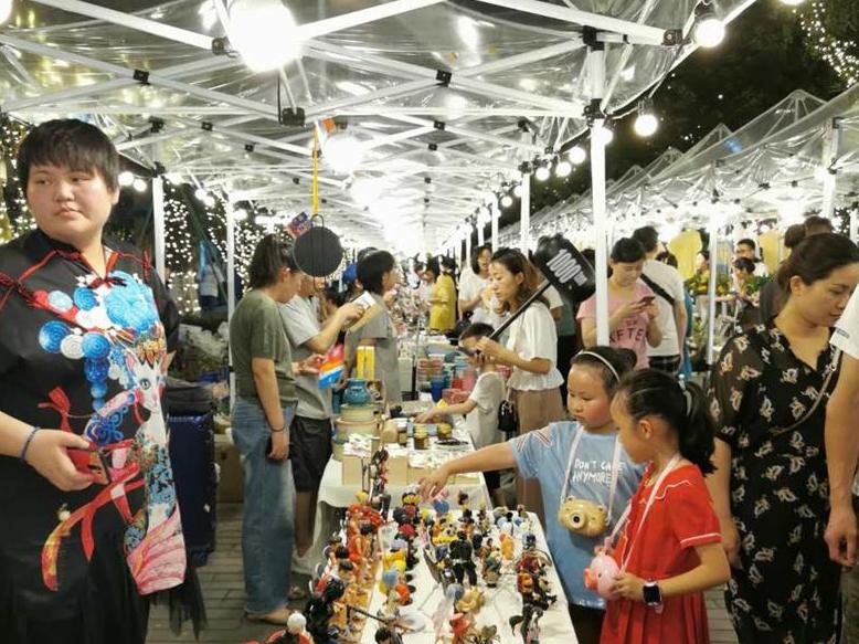 南商水街的“鄞州之夜”你去过么?人多到无法想象!