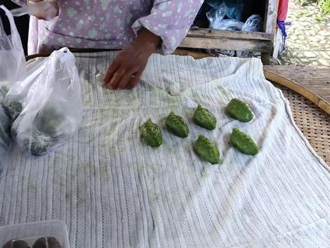 山好水好风景好笋也好,吃着特产,看村民做活