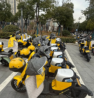 宁波小遛配齐挡风被和袖套，冷风天出行真香