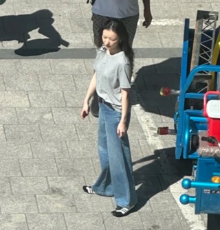 最近感觉全宁波都在偶遇倪妮拍戏