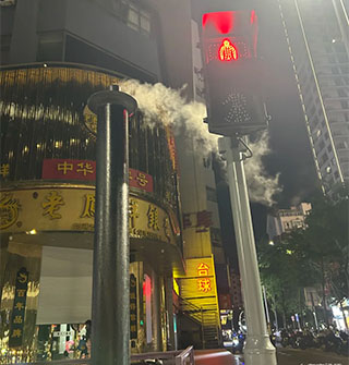 宁波街头这是干嘛的？热气一直冒