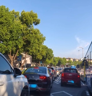 通途路是宁波市区早高峰最堵之一