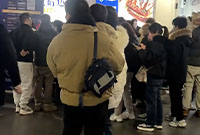 欢乐海岸店山姆人山人海