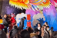 慈城灯会现场人山人海