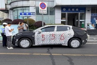 在鼓楼见到了测试车