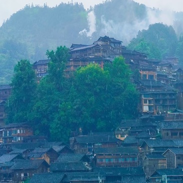 多彩贵州，多美西江苗寨